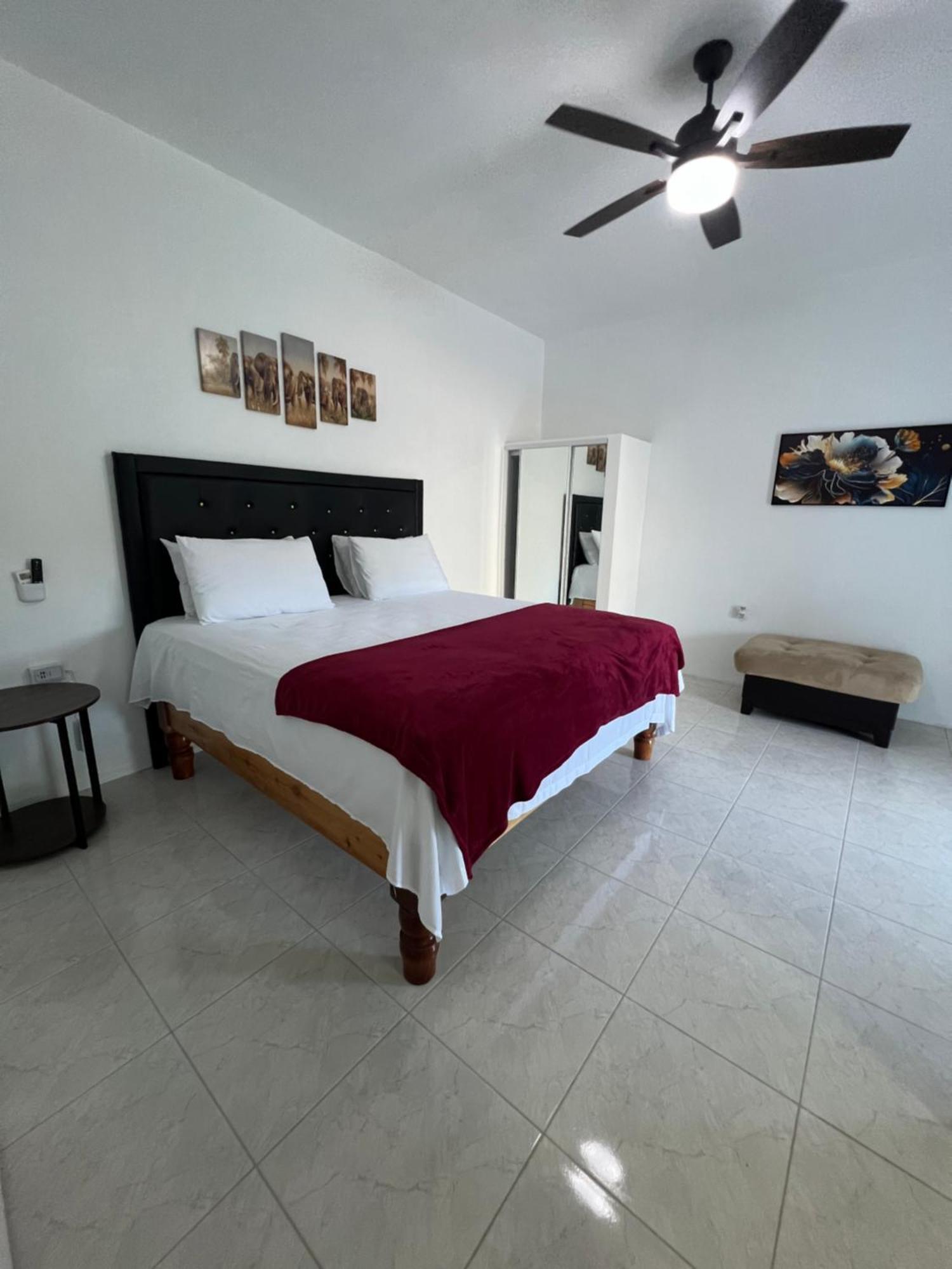Luxury Apartments At Case De Coco, Ocho Rios Jamaica Exteriör bild